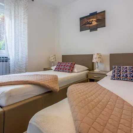Apartment Josip